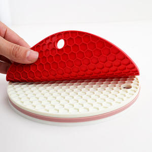 Food-Grade Silicone Honeycomb Heat-Insulating Mat High-Temperature Resistant Pot Pad Non-Slip Scald-Proof <b>Coaster</b> - Product Image 2