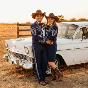 Ensemble de costumes brodés de style western pour couple, idéal pour mariages et événements, tenue formelle assortie style cowboy - Product Image 1