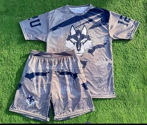 ชุดยูนิฟอร์มฟุตบอลสำหรับผู้ใหญ่ผ้าดูดความชื้นแบบซับลิเมชันดีไซน์สมบูรณ์แบบ - Product Image 1