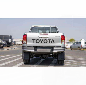 Toyota Hilux DC 2.4D 2024 Usada en Buen Estado, Volante a la Izquierda, Asientos de Cuero, Cámara Trasera, Pantalla Táctil, Faros de Xenón, Euro IV, EE. UU. - Product Image 4
