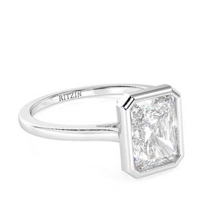 Anillo de compromiso de diamante con forma radiante de 1.50CT para mujer - Product Image 2