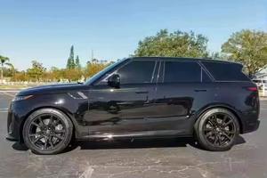 SUV AUTOBIOGRAPHY P530 SWB AWD B L A C bK 2024 Usado de Primera Calidad, Confortable, con Volante a la Izquierda y Derecha - Product Image 2