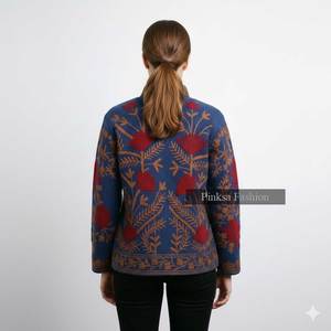 Fait main, esthétique bohème, brodé, velours bleu, séchage rapide, respirant, écologique, luxe pour femme, motif floral, traditionnel folklorique - Product Image 3