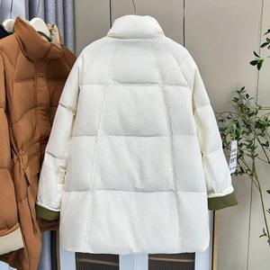 Femmes hiver chaud mi-long mince à capuche fermeture éclair Parkas à manches longues rembourré bouffée veste couleur unie fait peau de mouton coton - Product Image 3