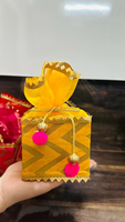 Boîte à bonbons carrée moderne indienne avec dentelle en tissu 4x4 pouces NOUVELLE ARRIVÉE Cadeau de mariage Faveurs de fête