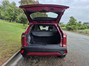 Auto Usado en Buen Estado, Toyota <span class=keywords><strong>Corolla</strong></span> <span class=keywords><strong>Cross</strong></span> GX 2.0P <span class=keywords><strong>HEV</strong></span> ECVT FWD SUV <span class=keywords><strong>2023</strong></span> 2024, Envío a Todo el Mundo - Product Image 4