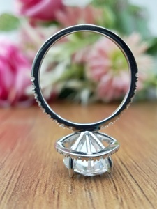 แหวนแต่งงานสำหรับผู้หญิงทันสมัยได้รับการรับรองจาก IGI สำหรับผู้หญิง VVS ห้องปฏิบัติการเจียระไนเพชรรูปไข่14K/18K ชุบทอง2-5g - Product Image 4