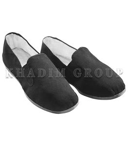 Chaussures d'arts martiaux respirantes, tige en maille avec semelle intérieure rembourrée pour le confort - Product Image 2