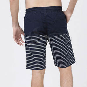 กางเกงขาสั้นผู้ชายแห้งเร็วระบายอากาศได้ดีเอวยางยืดลายพื้นย้อมสีล้วนสำหรับกลางแจ้งแนวสตรีท - Product Image 2
