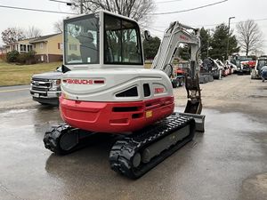Mini-excavatrice sur chenilles Takeuchi TB260 d'occasion en bon état, excavatrice compacte pour la construction, l'agriculture et l'aménagement paysager - Product Image 2