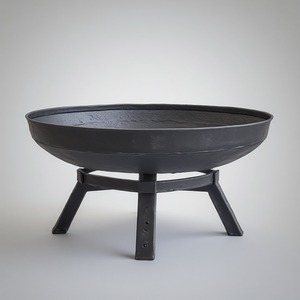 Brasero extérieur moderne en métal avec finition thermolaquée pour des espaces paysagers élégants, offrant chaleur et impact visuel premium - Product Image 1