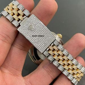 Reloj de Lujo con Incrustaciones de Moissanita en Dos Tonos, Esfera con Diamantes, Números Romanos, Joyería Hip Hop - Product Image 2