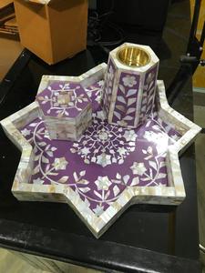 Juego de Bandejas y Posavasos de Resina Epoxi y Madera de Acacia Hechos a Mano en Varios Colores, Acabado Natural, Empaque Personalizado, Diseño Único y Artístico - Product Image 4