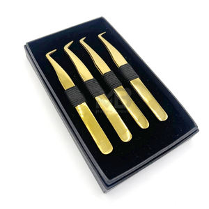 Pinzas para Extensión de Pestañas de Alta Calidad, 4 Piezas, en Caja de Cartón Recubierta de Papel Negro, Personalizables - Product Image 1
