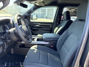 Ram 1500 Big Horn 2025 Usada en Buen Estado, Gasolina/Eléctrica, V6 3.6L, 4x4 - Product Image 4