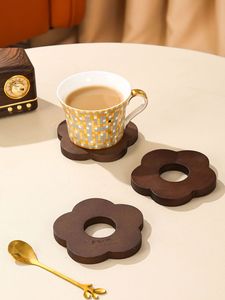 Sous-verre en bois de qualité supérieure pour boissons, offrant une protection contre les rayures et une sécurité durable pour la table - Product Image 5