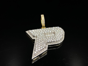 Collier Pendentif Hip Hop en Acier Inoxydable Personnalisé avec Diamants Sertis - Product Image 4