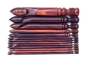 Ensemble de crochets en palissandre faits à la main Outils ergonomiques Aiguilles à fil faites à la main pour tricoter et crocheter - Product Image 4