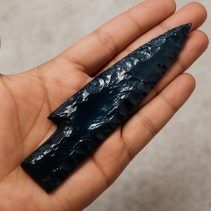 มีดหินออบซิเดียนสีดำขัดเงา งานฝีมือ ของขวัญจากอัญมณี สำหรับเธอ แกะสลักด้วยมือ คุณภาพพรีเมียม ขนาด 6 นิ้ว ของแท้ สำหรับการปฏิบัติทางจิตวิญญาณ - Product Image 1