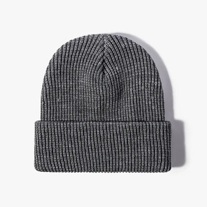 Chapeaux d'hiver unisexes en tricot doux et chaud pour femmes, bonnets tricotés en acrylique et Hip Hop, bonnets pour hommes et femmes, livraison directe - Product Image 1