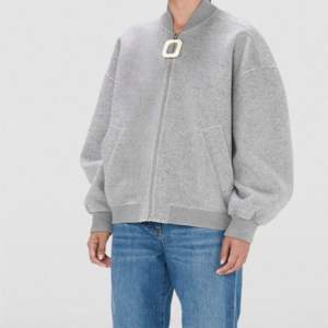 Chaqueta bomber de lana para hombre de alta calidad de fabricación personalizada OEM: Prendas de Vestir exteriores elegantes y cálidas para el invierno - Product Image 5