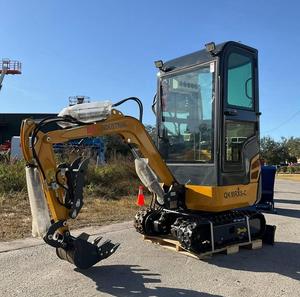 2024 KX033-4 Mini Excavator Rouge 5,5 tonnes Composants de base inclus. - Product Image 1