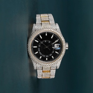 Montre de luxe en diamant Moissanite Montre automatique plaquée jaune Glacée VVS clarté Montre à cadran romain pour hommes et femmes - Product Image 1