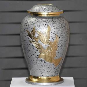 Made in India Brass Pet Cremation Urn High Quality Export Keepsake Memorial Funeral Urn - Product Image 4