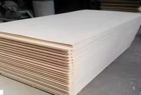 Hoja de madera contrachapada de MDF de melamina de alta calidad 1220mm * 2440mm Materias primas de madera Contrachapado para soporte de exhibición de Mdf - Product Image 3