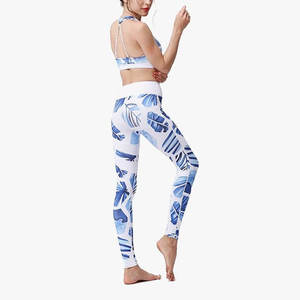 Conjunto Deportivo de Dos Piezas para Yoga y Gimnasio, Talla Grande Unisex, Leggings y Sujetador Deportivo, Ropa Deportiva Transpirable con Pedrería - Product Image 2