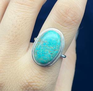 Anillo de plata turquesa Mohave natural, piedra preciosa turquesa, anillo de declaración de plata, anillo bohemio de plata hecho a mano para ella - Product Image 1