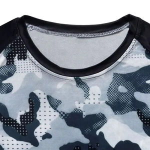 Camiseta de Compresión Deportiva para Hombre, Tejido de 300g, Estilo Casual, Logotipo Frontal Sublimado, Ropa Deportiva Elegante - Product Image 3