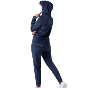 ชุดวอร์มผ้ากำมะหยี่คุณภาพสูงสำหรับผู้หญิงชุดวอร์มผ้ากำมะหยี่ปักโลโก้ได้ตามต้องการ - Product Image 2