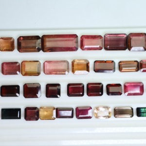 Anillo de Turmalina con Corte Esmeralda Pulido de Alta Calidad Natural - Gema Suelta de Lujo Hecha a Mano - Product Image 5