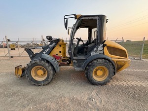 รถตักขนาดเล็ก 2019 304L 4WD รุ่น Z277842 อุปกรณ์พร้อมส่งออกระดับพรีเมียม - Product Image 4