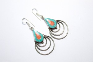 Hermosos Pendientes Tibetanos Multicolores, Pendientes de Coral Turquesa, Hechos a Mano - Product Image 2