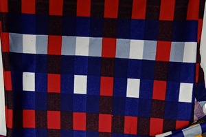 ผ้าโพลีเอสเตอร์พิมพ์ลายกึ่งมีพื้นผิวเกรดแฟชั่นลวดลายที่น่าสนใจสำหรับเครื่องแต่งกาย OEM จำนวนมากสำหรับนักออกแบบ - Product Image 6