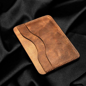 Cartera para tarjetas de crédito de cuero genuino con bolsillo delgado de alta calidad, tarjetero de identificación, estilo Vintage, opciones personalizables para mujeres - Product Image 1