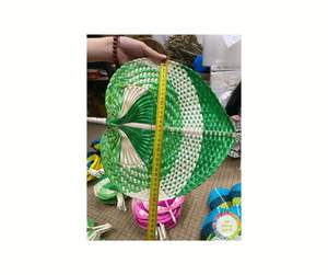 Handfan en bambou fabriqué à la main: Art traditionnel de haute qualité, provenant de fournisseurs vietnamiens pour l'élégance et l'utilité mondiales - Product Image 5