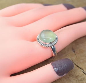Prehnita verde Natural 925 Plata de ley Anillo de piedras preciosas de diseñador redondo Hecho a mano Piedra natal de Junio Regalo de San Valentín - Product Image 4