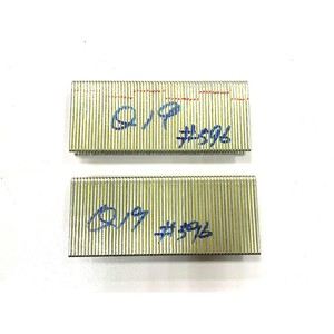 APLUS Grapa de Hierro con Corona de 11,4mm y Vástago Liso de 1,7x1,9mm Longitud de 45mm 10000 unids/caja - Product Image 1
