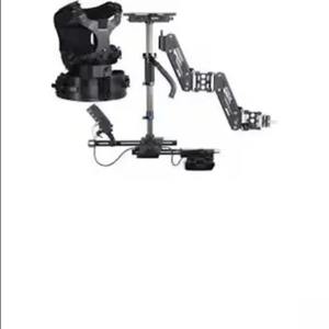 ชุดกันสั่นกล้อง TOP NOTCH Steadicam Zephyr พร้อมจอภาพ HD ขนาด 7 นิ้ว เสื้อกั๊กมาตรฐาน และแผ่น V-Mount - Product Image 5