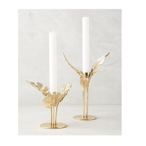 Lot de 2 bougeoirs de différentes tailles en laiton couleur or avec bougeoir de qualité exclusive - Product Image 1