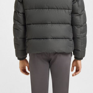 เสื้อแจ็คเก็ตพัฟเฟอร์ผู้ชาย ดีไซน์ทันสมัย สไตล์สตรีท ผลิตจากผ้าโพลีเอสเตอร์คุณภาพสูง ทนทาน ให้ความอบอุ่นและสวมใส่สบาย - Product Image 6