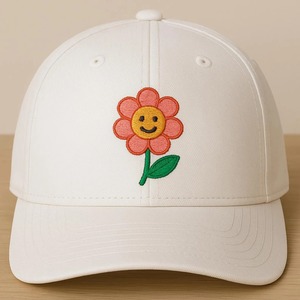 หมวกแบบสั่งทำลายปักรูปหัวใจผีเสื้อดอกไม้3D สีสันสดใสการจัดวางตรงกลางด้านหน้า - Product Image 1