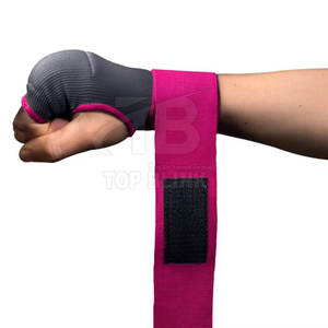 Vendas de mano profesionales de ajuste rápido con correas ajustables para boxeo, MMA y entrenamiento en gimnasio. - Product Image 4