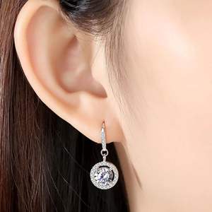 Boucles d'oreilles pendantes halo en moissanite taille ronde, mignonnes, pour femmes, fiançailles - Product Image 4