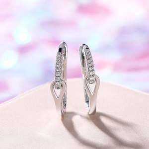 ต่างหูห่วงเพชรเงินสเตอร์ลิง Jeulia Knot - Product Image 6
