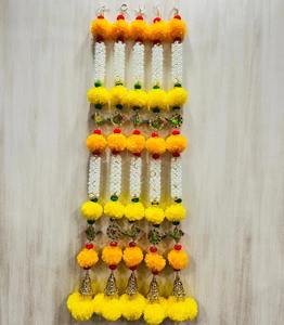 Marigold Latkan pour les décorations de mariage et de festival-Bells & Perroquet Fluffy Flower String for Side Door Hangings - Product Image 1