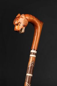 Bastón de senderismo de madera barnizado de 122cm popular diseño único personalizado de fábrica - Product Image 1